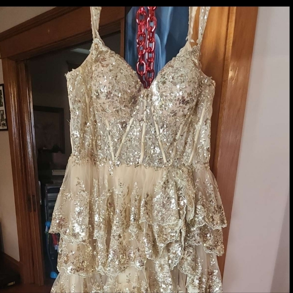 Sherri Hill Gold Sequin Tiered Off-Shoulder Prom Gown - Picture 4 of 6